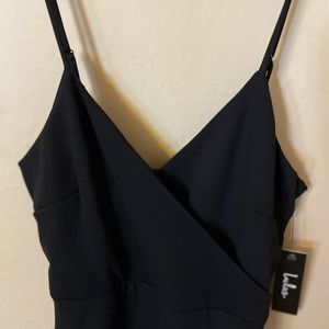 Lulu’s NWT little black strappy dress